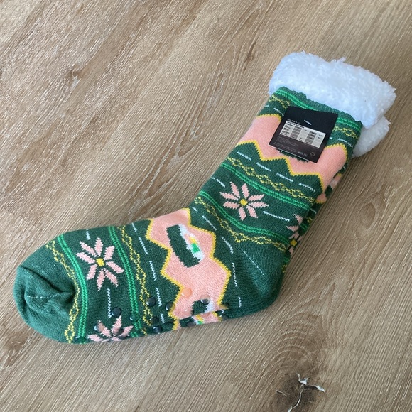 Bio World Slipper Sock Resistant Free Size New With Tag Size US 5-10 - Picture 4 of 5